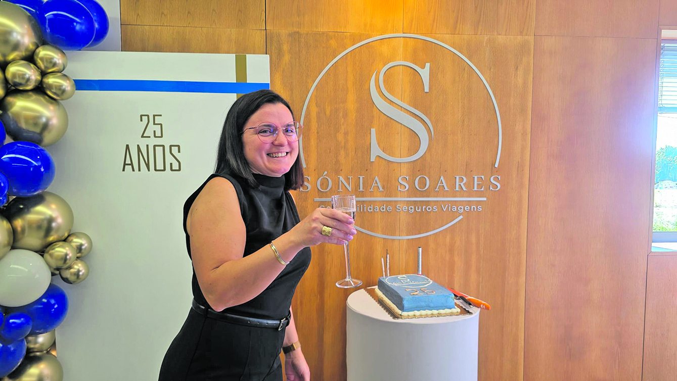 Sónia Soares agradece a todos os clientes que estiveram do seu lado e confiaram no seu trabalho, ao longo destes 25 anos.