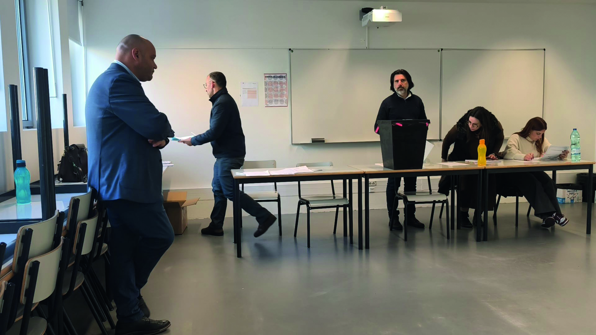 Mesa de Voto  nº9 - Oliveira de Azeméis