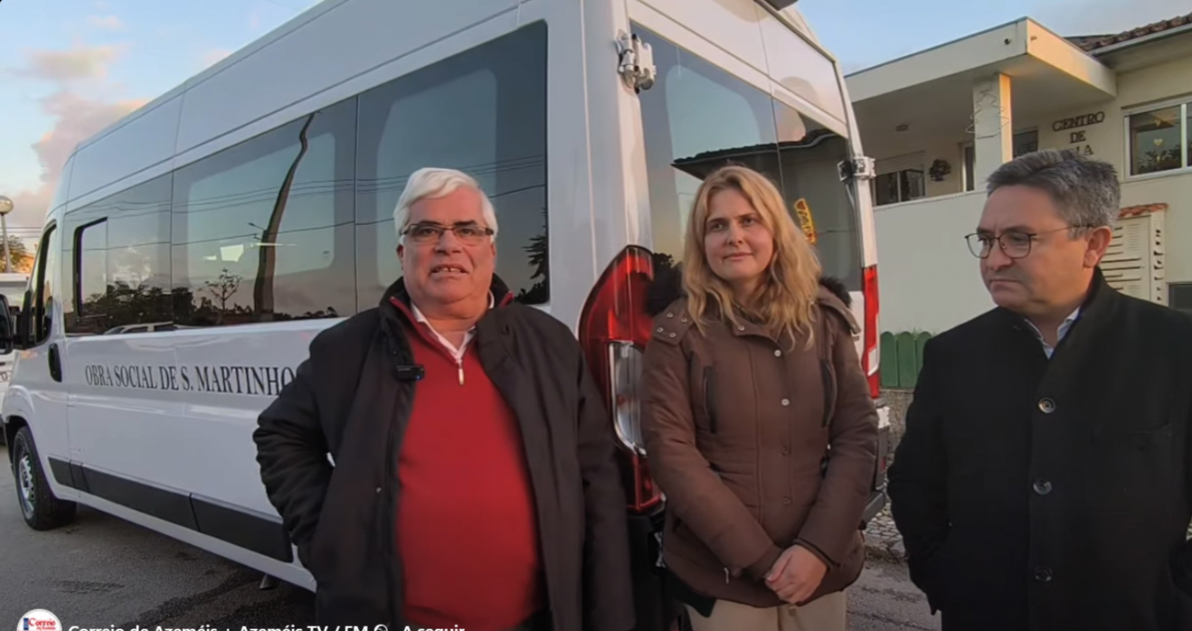 Arlindo Gomes (à esquerda), satisfeito com as vantagens da nova carrinha