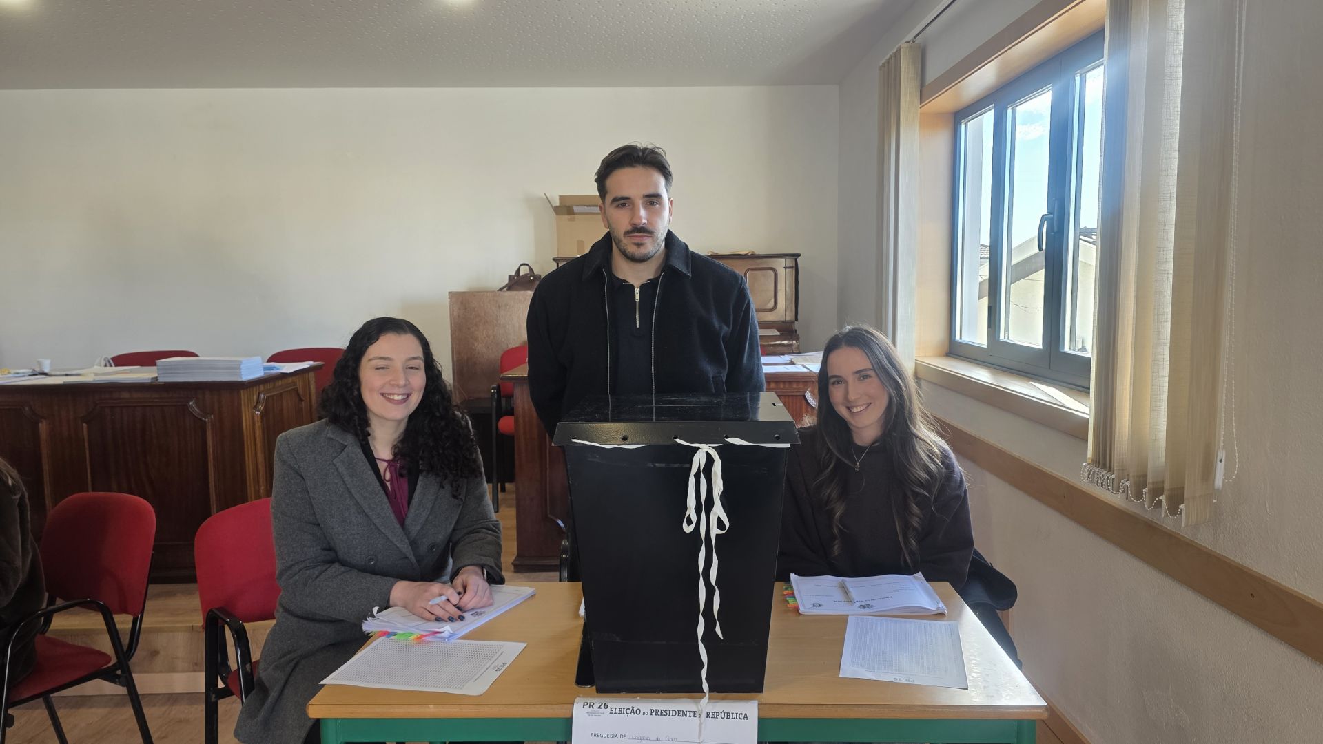 Mesa de Voto  nº3 - Nogueira do Cravo