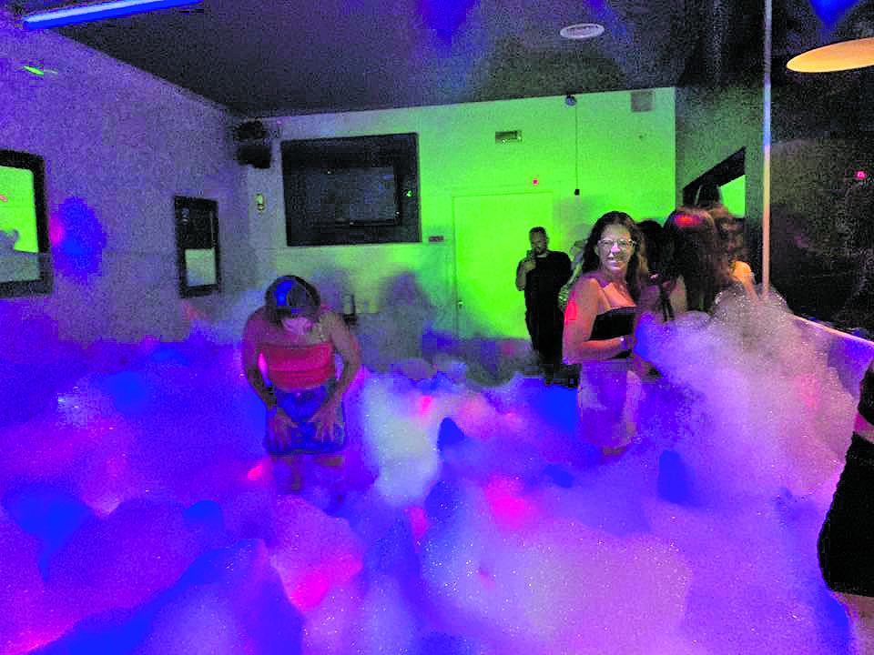 As Festas da Espuma regressaram à cidade. A próxima será em setembro