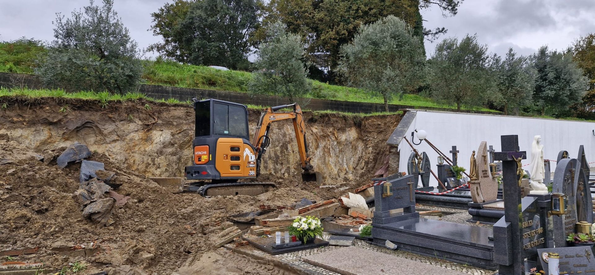 Ângelo Silva, presidente "Na próxima semana, faremos uma melhor avaliação de toda a situação com outras entidades, no sentido de iniciar todo um processo de reconstrução desta infraestrutura"